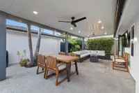 Cottage by the Harbor