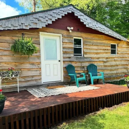 Cozy Cabin in Otter Lake