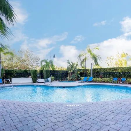 Holiday Inn Express & Suites ORLANDO - INTERNATIONAL DRIVE by IHG