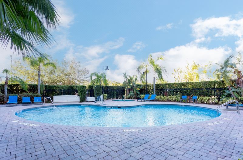 Holiday Inn Express & Suites Orlando - International Drive by IHG photo 2