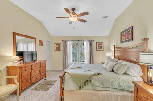 RAFB 3br Fun Family Retreat Pool Table/Ping-Pong Hotel a Schertz