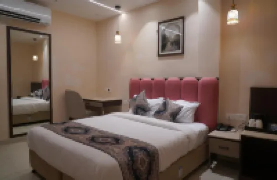 Hotel Anant Inn Các khách sạn gần Tháp Chaukhandi