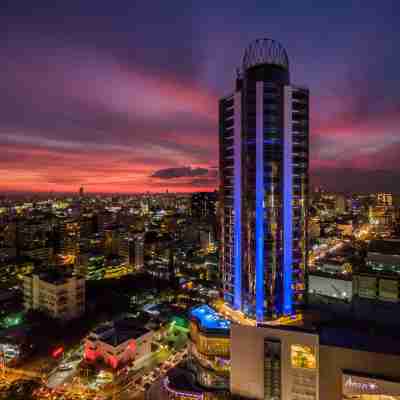 Embassy Suites by Hilton Santo Domingo Hotel Exterior
