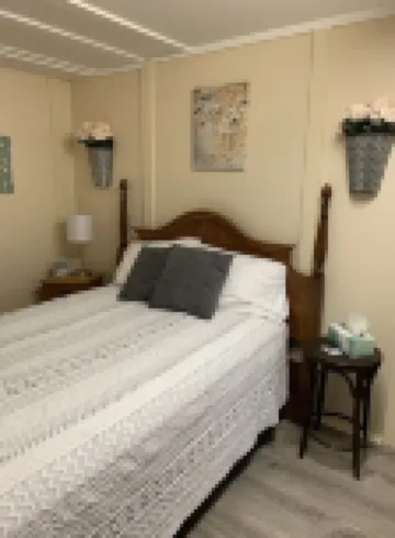 Studio 19A Hotels in Franklin County