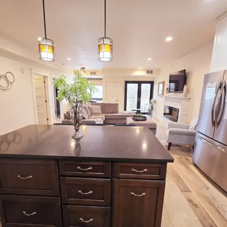 Updated 2 Bedroom Condo!