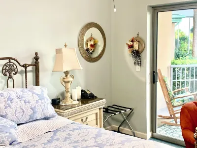 Royale Palms Luxury! No Elevator Wait!