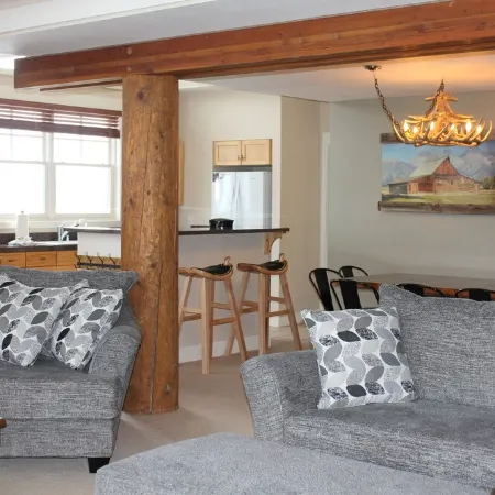 Truly Ski In/Ski Out Condo!  Spacious- Sleeps 11!  Great Mountain Views!