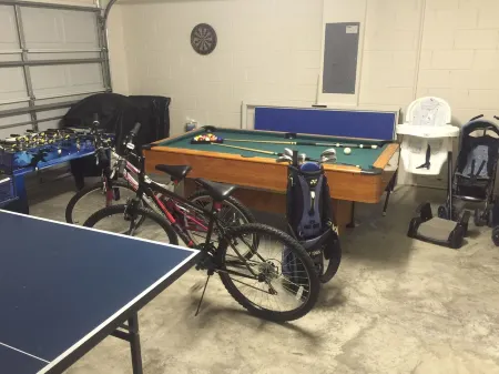 Luxury Villa with Private Pool in Paradise Woods