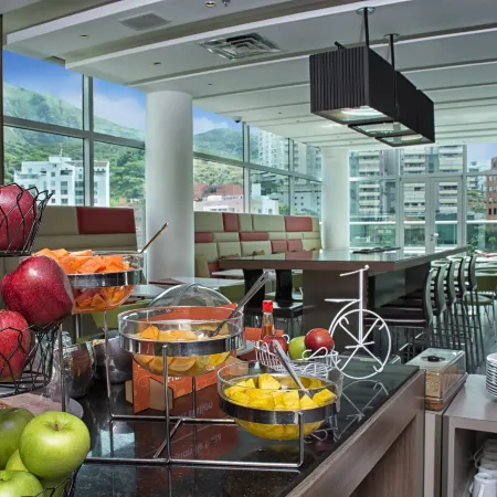 Hampton Inn by Hilton Cali