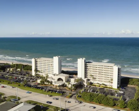 DoubleTree Suites by Hilton Melbourne Beach Oceanfront Hotels in Melbourne
