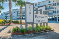 Close to 30A, Close to Pier Park - 2 Bed/2.5 Bath on Beach ~Renovated~