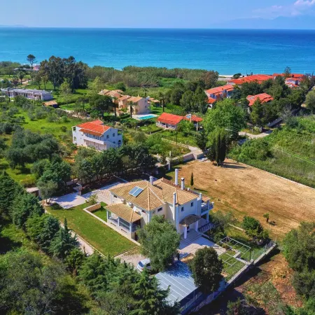 Utopia Beach Villa Hotels in Roda