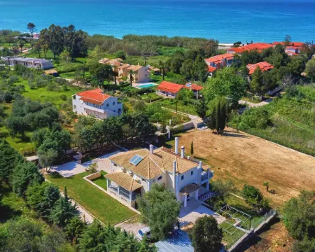 Utopia Beach Villa Hotels in Roda