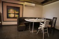 Hotel Grandeur Hotel a Valsad