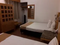 Hotel Napoles - พร้อมอาหารเช้า