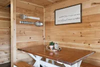 Majestic Valley Retreat 2 Bedroom Cabin by RedAwning - 4-نجوم