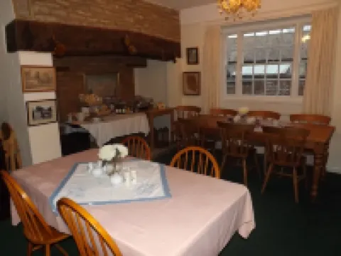 퍼 트리 팜 B&B 케터링 호텔