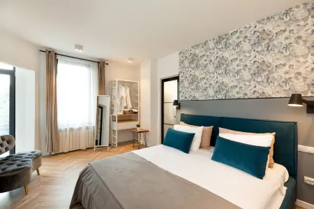 Metropole Apartments Royal Residence Отели в г. Бухарест