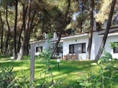 Family Villa in Sani - Sleeps 6 - Parking - Wifi
