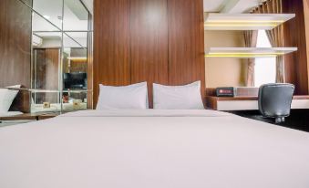 Comfortable and Modern Studio Transpark Cibubur Apartment