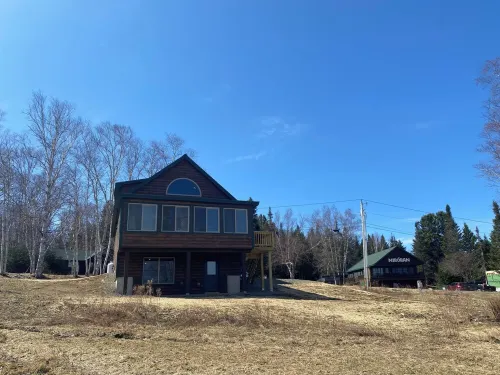Niboban Cabin 14 - Golden Smelt, Shared Waterfront Community - Hytter
