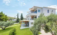Serenity Hill Hotels in Pallini