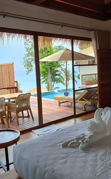 ห้องพักเตียงดับเบิล 2 ห้องนอน วิวสระว่ายน้ำ