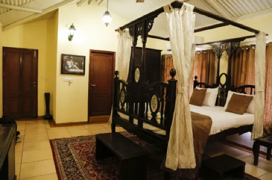 The Colonial Manek Manor by SAH