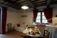 Poggio Al Vento Hotels near Sotto Costo Di Zhang Congli