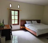 Amini Guest House Hotels in Semin