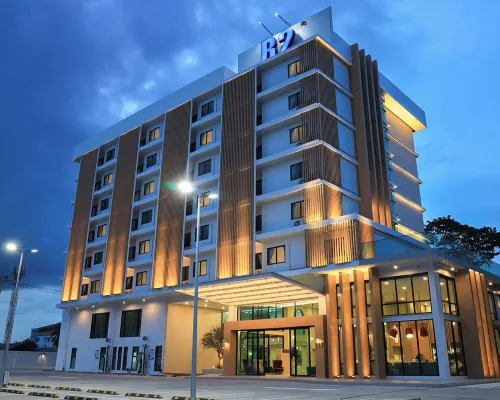 B2 Ubon Airport Premier Hotel Hotels near Sunee Tower