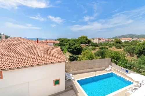 Apartments Mila - Pools