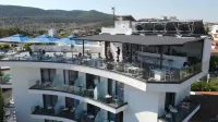 Blue Eye Hotel