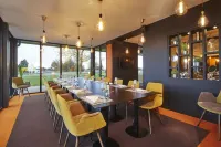 Kyriad Clermont Ferrand Nord - Riom Hotel di Riom