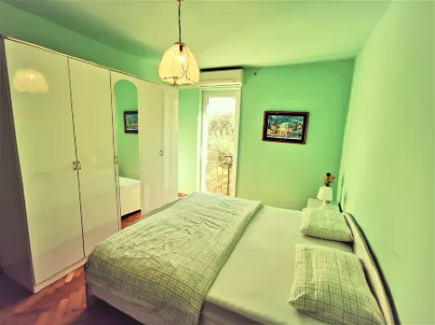 Holiday Apartment with a Balcony and Sea View, Just 300 Metres from the Beach