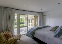 Gem Bed and Breakfast Отели в г. Роллстон