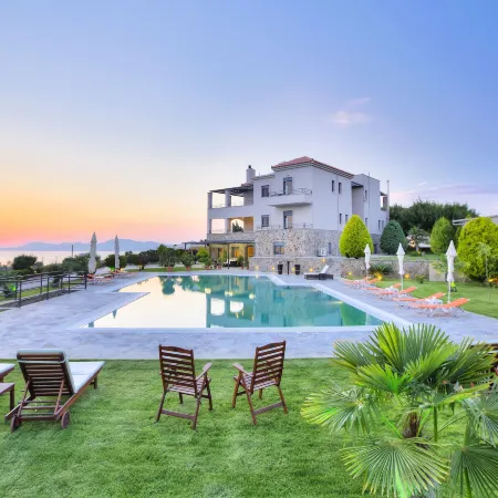 Marini Luxury Apartments and Suites