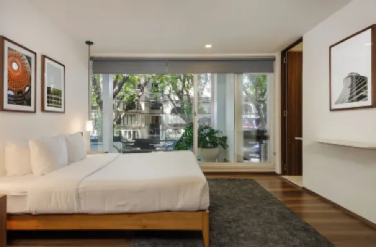 Allan Poe 343 by Wynwood House Hotels near Soumaya Museum