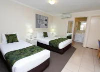 The Palms Motel Hotels in Chinchilla