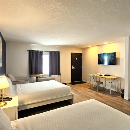 Cloud 9 Inn