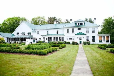 Greenwood Manor Inn