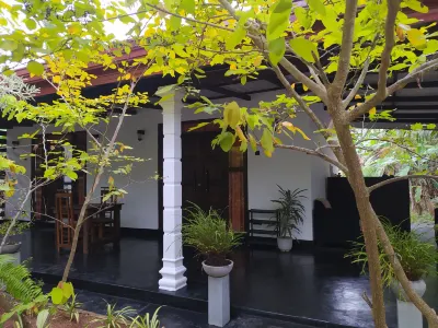 Yashi's Place Sigiriya Hotels near Sigiri Art Gallery