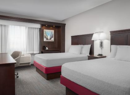 Hampton Inn & Suites Omaha-Downtown