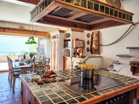 Terrazzo Prato Pernice Apt.12