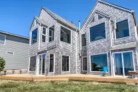 Beach Loop Condo #2 - South Unit Hotels near Bandon Disc Golf Course