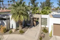 Breathtaking Mountain Views and Private Infinity Pool - Exquisite Oasis