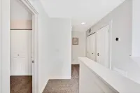 Fresh townhome in Nampa Idaho with 3 bedrooms Hoteles en Nampa