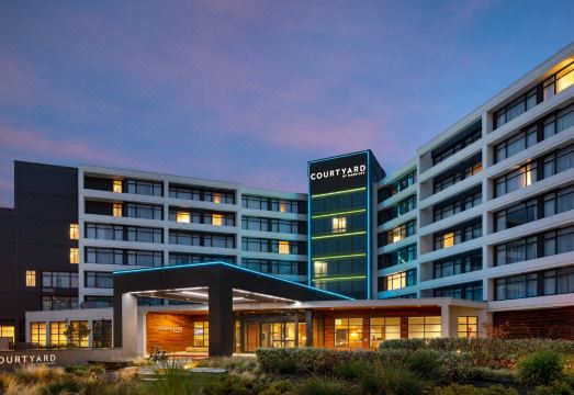 1. 코트야드 시애틀..