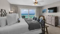 Private Beach Access and Gulf Views - Stunning Beachfront Retreat Hotel a Seacrest