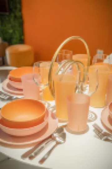 Infinity-Edge Pool, Lavish Gardens and Cyber Cafe - Beautiful Oasis